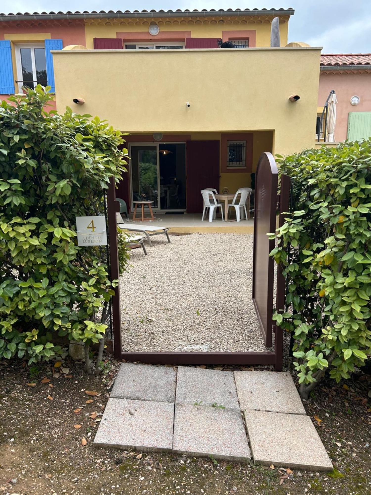 Eden En Luberon Apartment Roussillon en Isere Екстериор снимка